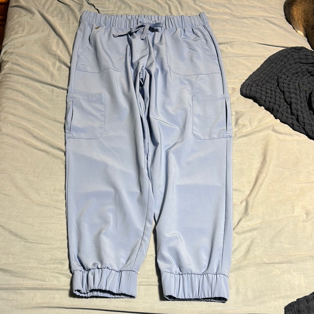Women’s scrubs pants